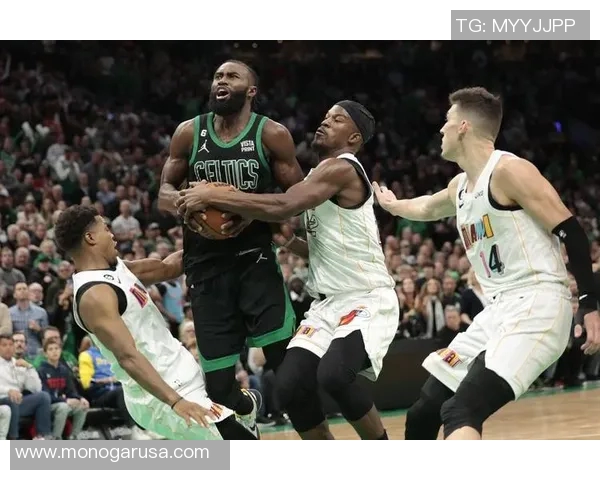 雄鹿主场大胜凯尔特人,连胜达到十场——冠军之路再启航 雄鹿主场大胜凯尔特人,连胜达到十场——冠军之路再启航